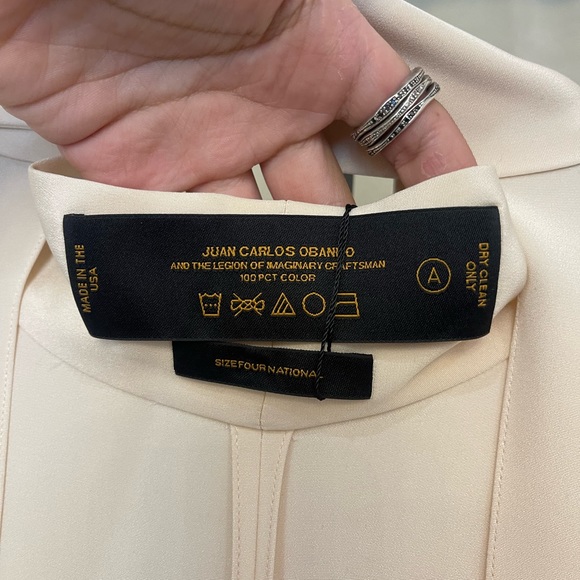 NWT CIARA JUAN CARLOS OBANDO Avalon Crepe Floor Length Cape - Picture 5 of 11